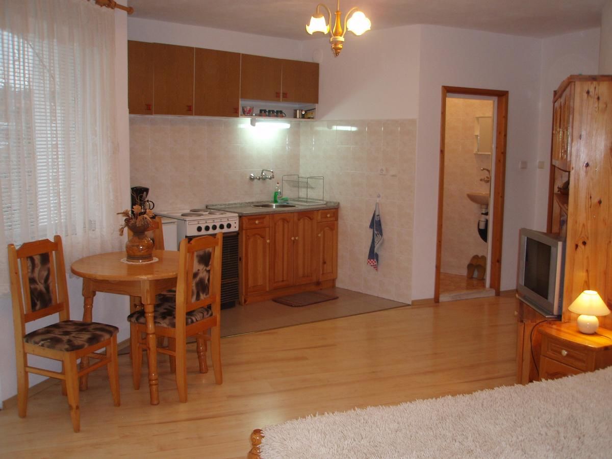 Дома для отпуска Georgievi Guest House Калофер-31